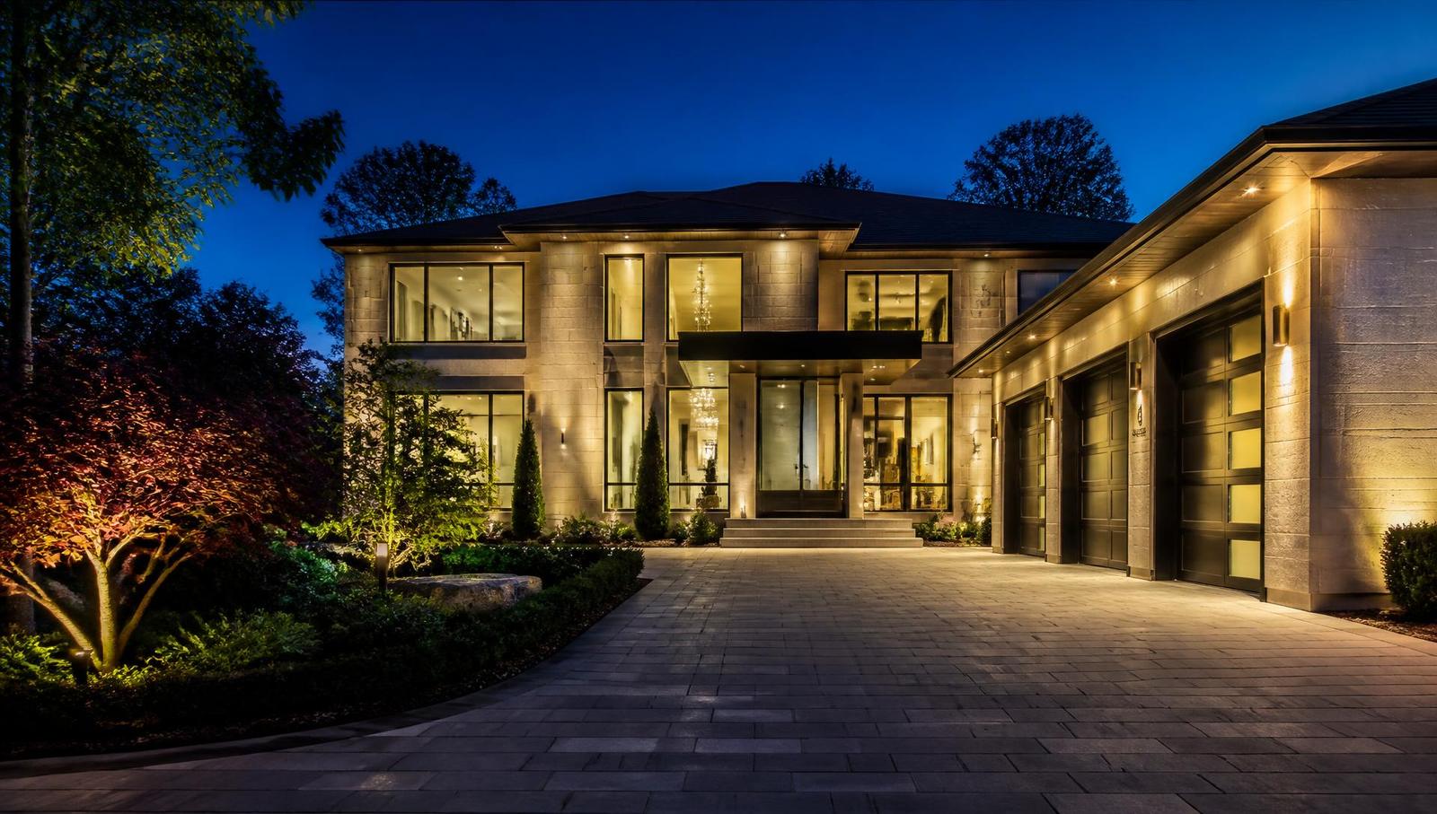 Premium Toronto-area home at dusk served by Tron Electrical 200A panel upgrades